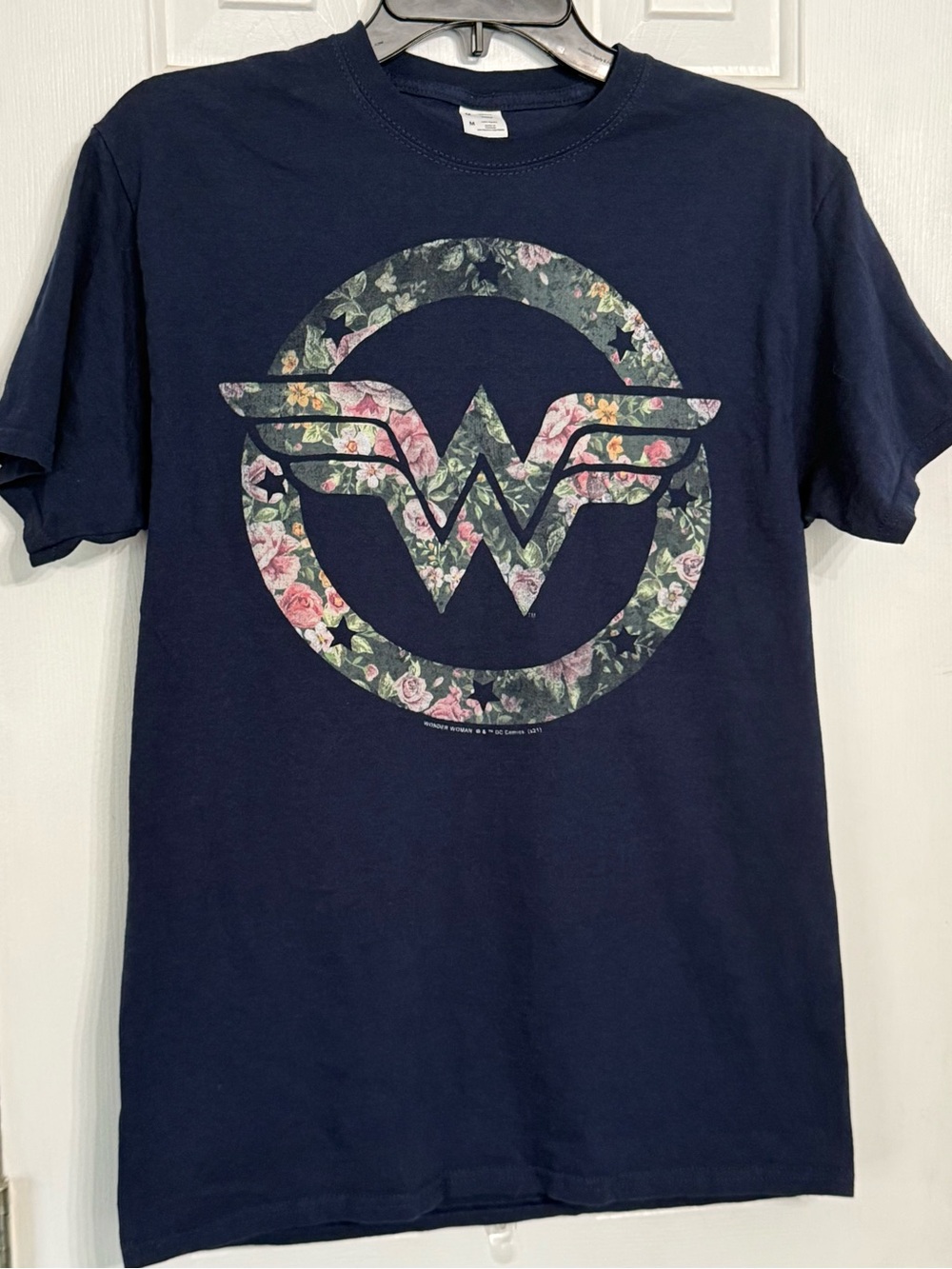 Official DC Comics Wonder Woman Floral Logo Graphic T-Shirt - Navy Blue (Size M)